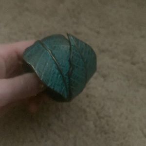 Rare Leaf cuff with spring opening